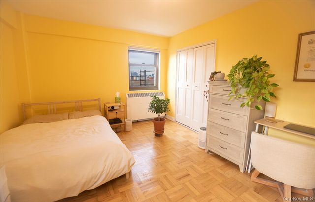 21-41 34th Avenue 11B, Astoria, NY 11106