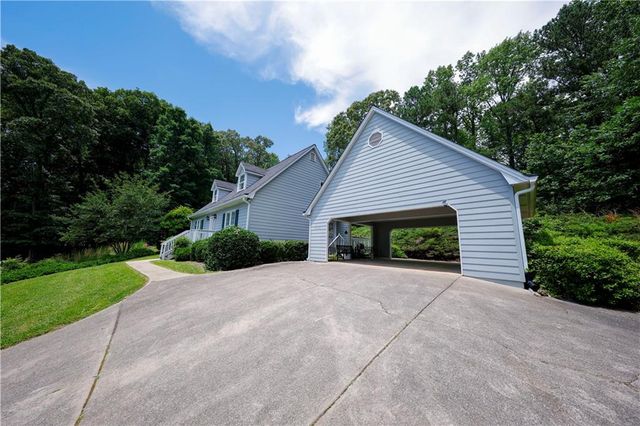 9135 Clearwater Road, Gainesville, GA 30506