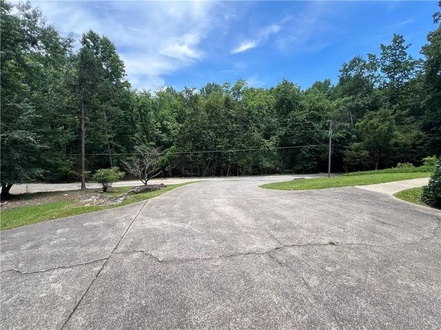 9135 Clearwater Road, Gainesville, GA 30506
