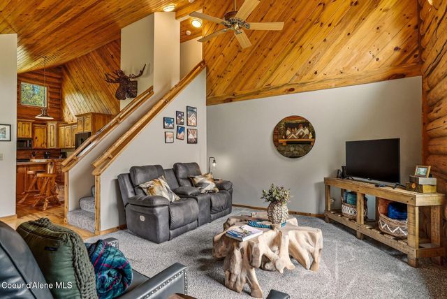 7569 Upper Pack River Rd, Sandpoint, ID 83864