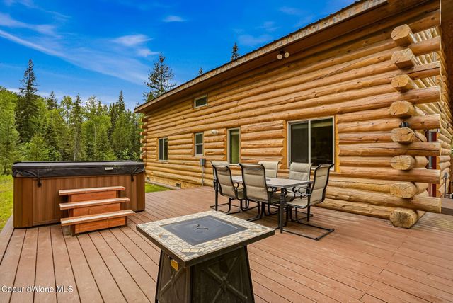 7569 Upper Pack River Rd, Sandpoint, ID 83864