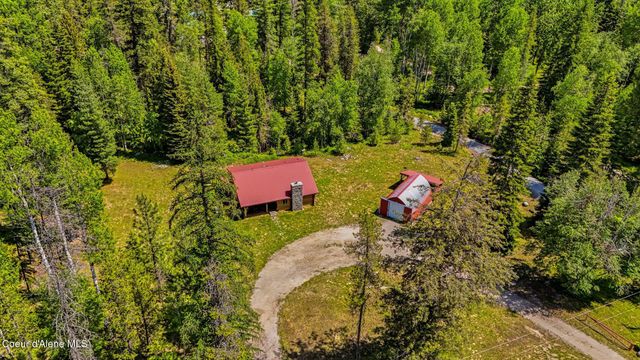 7569 Upper Pack River Rd, Sandpoint, ID 83864