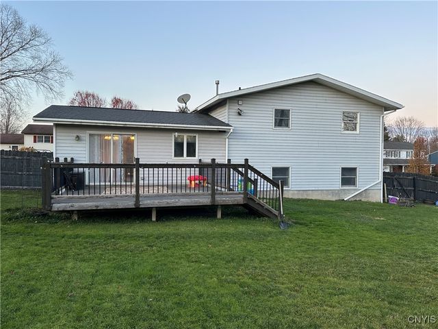 90 South Pollard Drive, Fulton, NY 13069