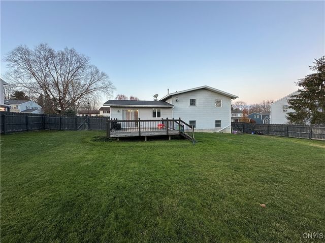 90 South Pollard Drive, Fulton, NY 13069