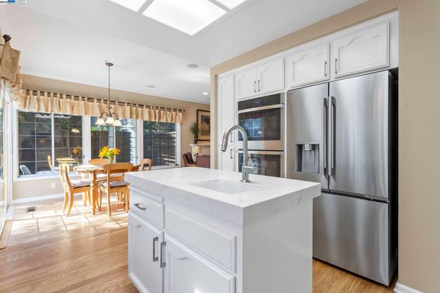 304 AVONDALE LANE, Livermore, CA 94551