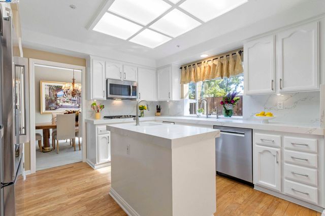 304 AVONDALE LANE, Livermore, CA 94551