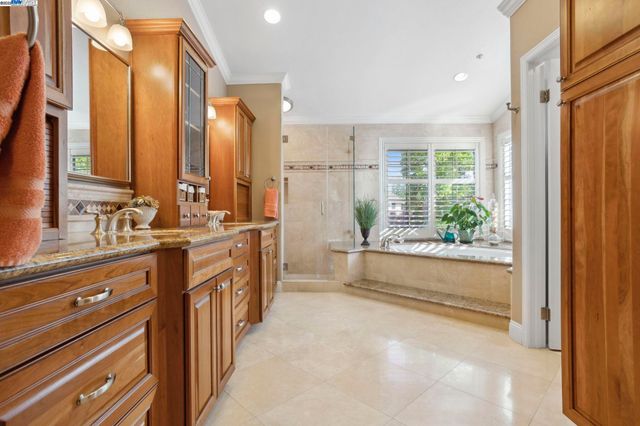 304 AVONDALE LANE, Livermore, CA 94551