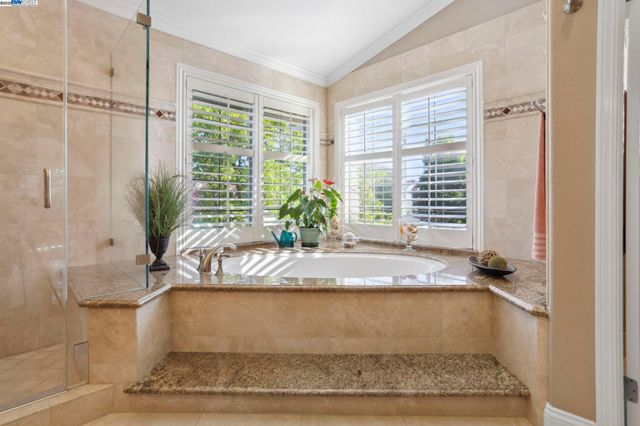 304 AVONDALE LANE, Livermore, CA 94551