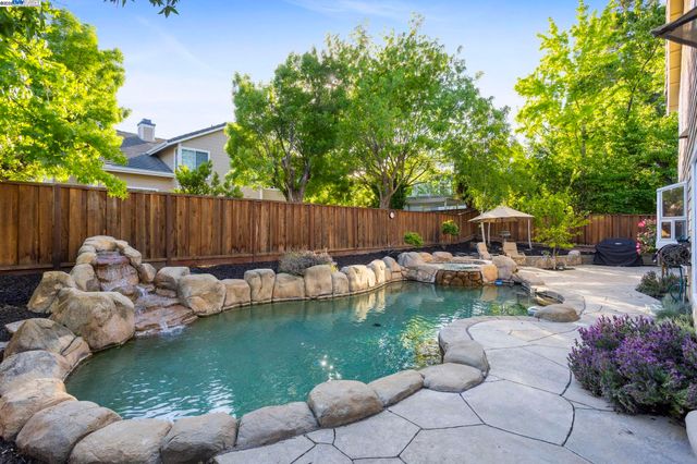 304 AVONDALE LANE, Livermore, CA 94551
