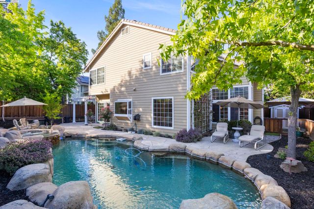 304 AVONDALE LANE, Livermore, CA 94551