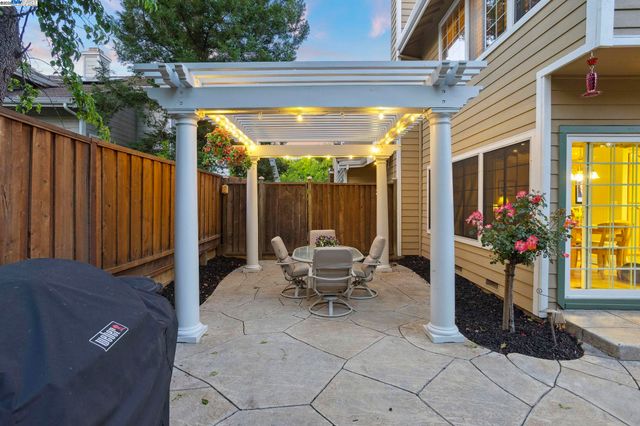 304 AVONDALE LANE, Livermore, CA 94551