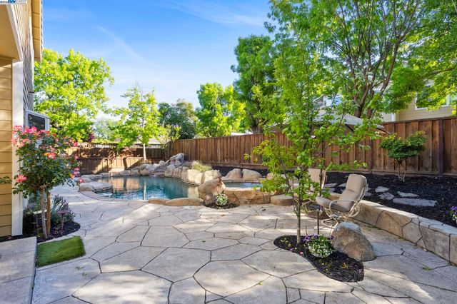 304 AVONDALE LANE, Livermore, CA 94551