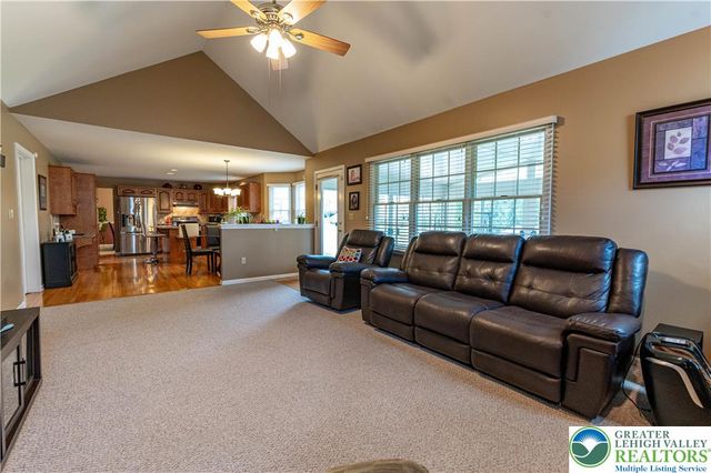 4035 Ross Road, Bethlehem Twp, PA 18020
