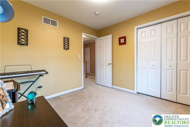 4035 Ross Road, Bethlehem Twp, PA 18020