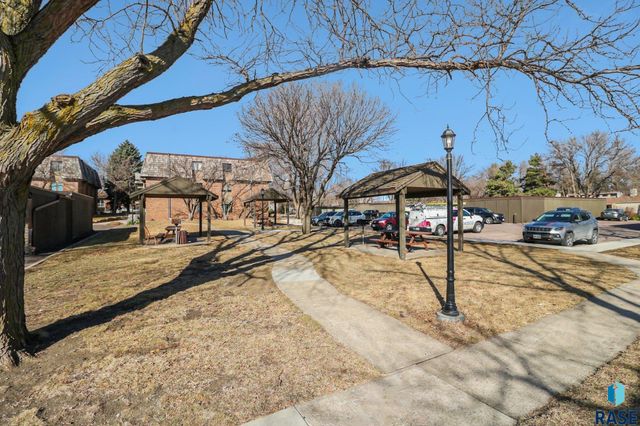 3704 Terry Ave Avenue 103, Sioux Falls, SD 57106