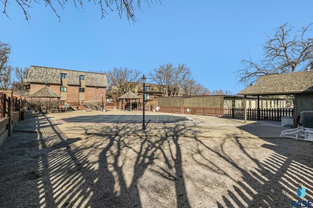 3704 Terry Ave Avenue 103, Sioux Falls, SD 57106