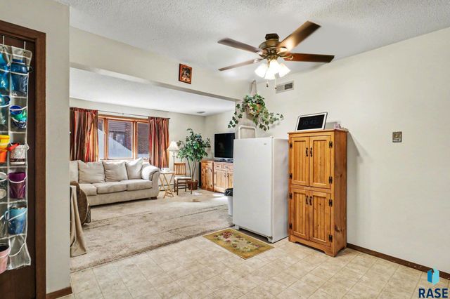 3704 Terry Ave Avenue 103, Sioux Falls, SD 57106