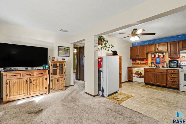 3704 Terry Ave Avenue 103, Sioux Falls, SD 57106