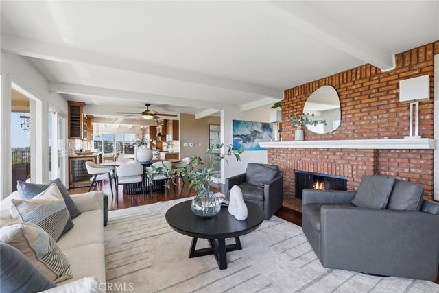 11385 La Vereda, North Tustin, CA 92705