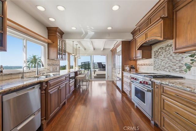 11385 La Vereda, North Tustin, CA 92705