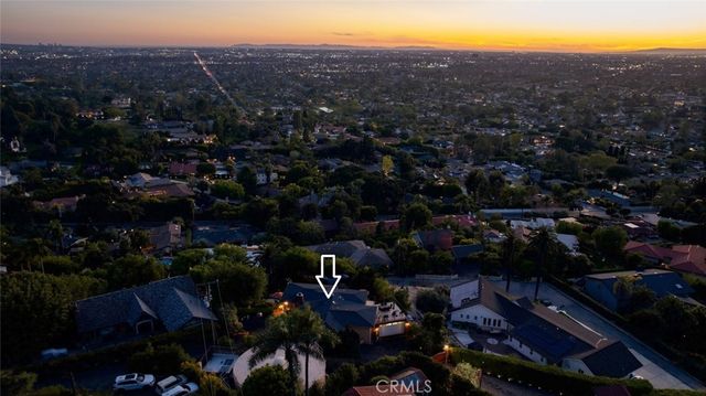 11385 La Vereda, North Tustin, CA 92705