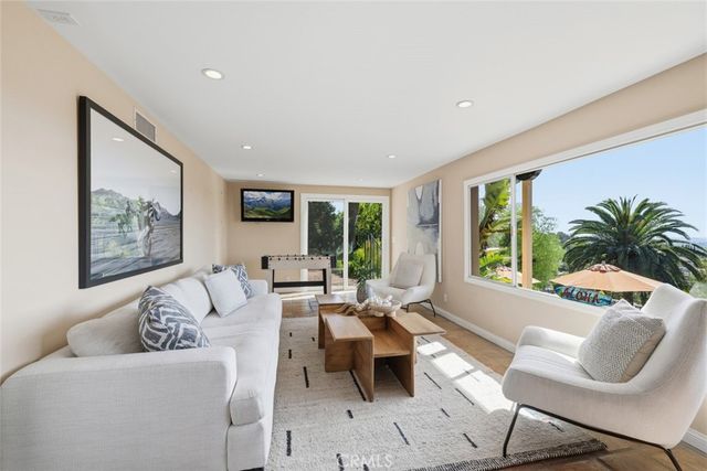 11385 La Vereda, North Tustin, CA 92705