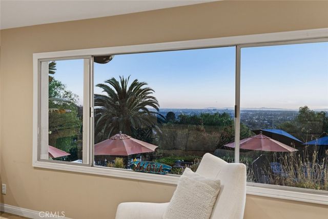 11385 La Vereda, North Tustin, CA 92705