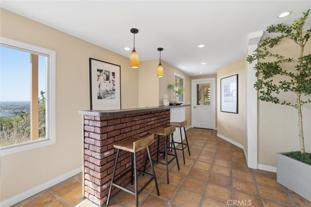 11385 La Vereda, North Tustin, CA 92705