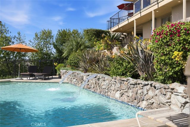 11385 La Vereda, North Tustin, CA 92705