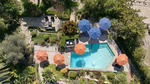 11385 La Vereda, North Tustin, CA 92705