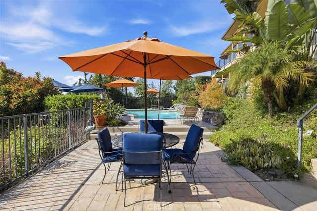 11385 La Vereda, North Tustin, CA 92705