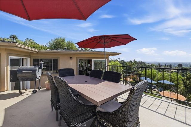 11385 La Vereda, North Tustin, CA 92705