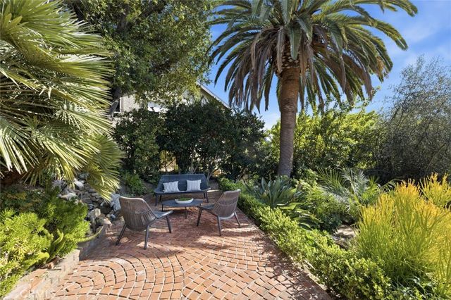 11385 La Vereda, North Tustin, CA 92705