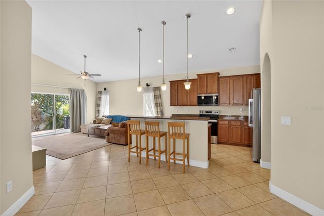 6510 S HIMES AVENUE, Tampa, FL 33611