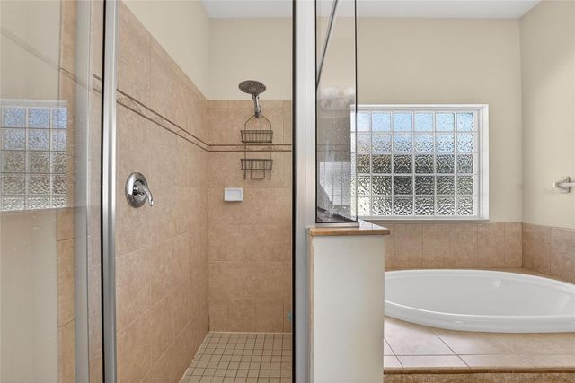 6510 S HIMES AVENUE, Tampa, FL 33611