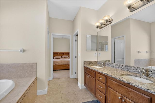 6510 S HIMES AVENUE, Tampa, FL 33611