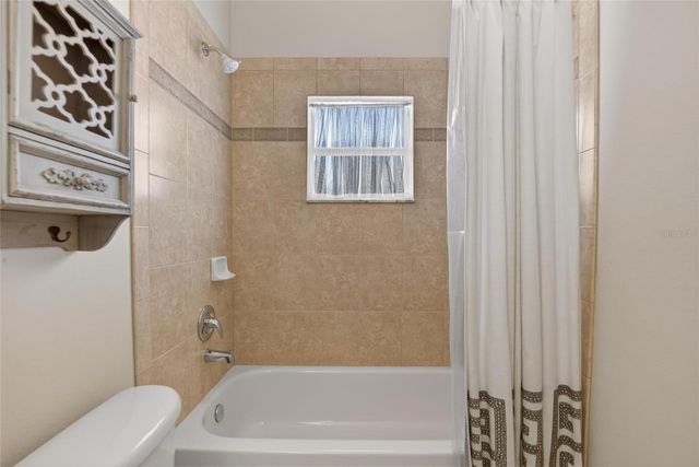 6510 S HIMES AVENUE, Tampa, FL 33611