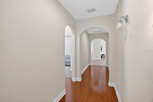 6510 S HIMES AVENUE, Tampa, FL 33611