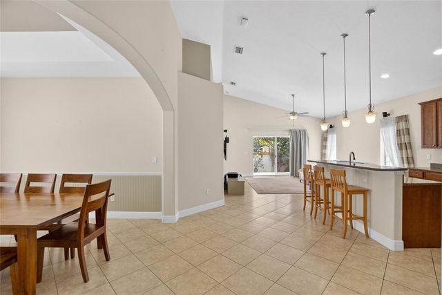 6510 S HIMES AVENUE, Tampa, FL 33611