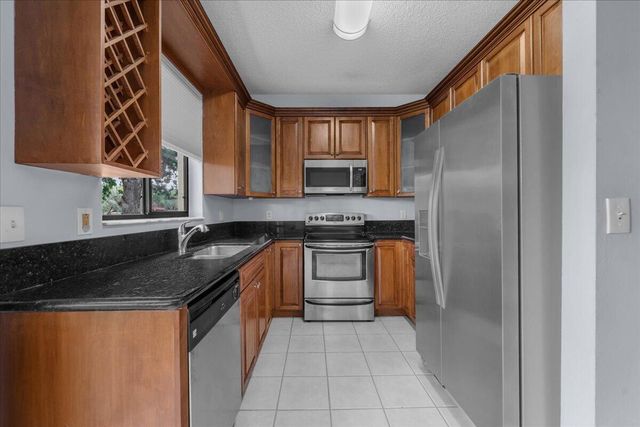 10538 NW 10th Street, Plantation, FL 33322