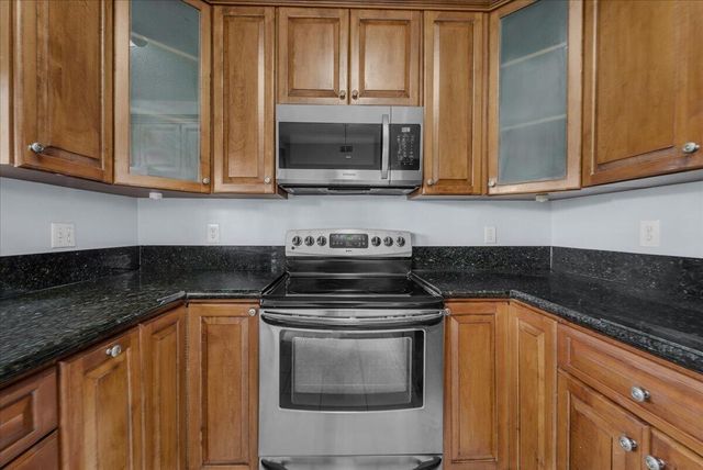 10538 NW 10th Street, Plantation, FL 33322