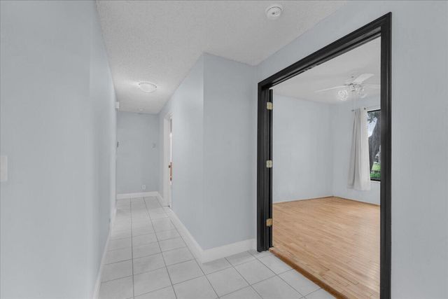 10538 NW 10th Street, Plantation, FL 33322