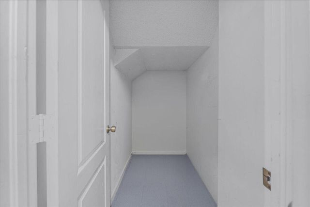 10538 NW 10th Street, Plantation, FL 33322