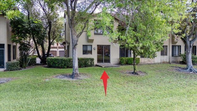 10538 NW 10th Street, Plantation, FL 33322