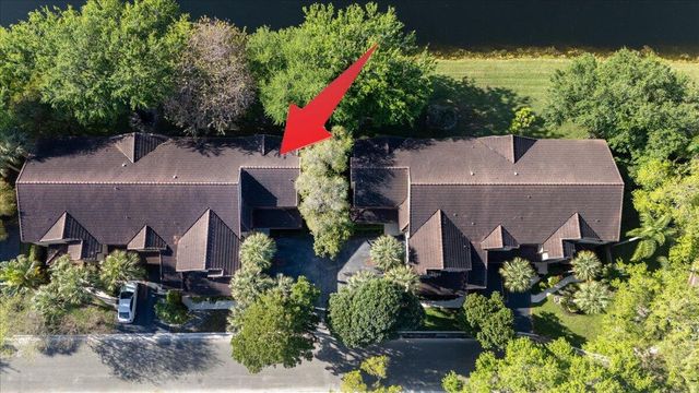 10538 NW 10th Street, Plantation, FL 33322