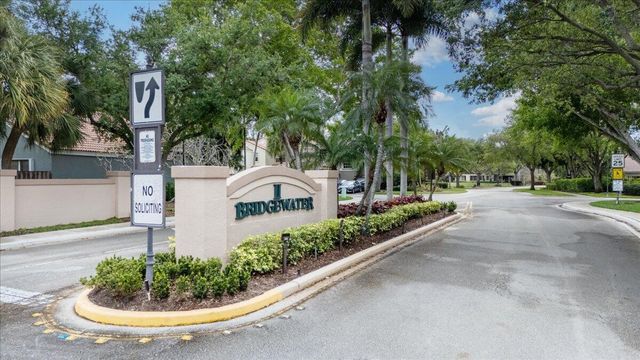 10538 NW 10th Street, Plantation, FL 33322