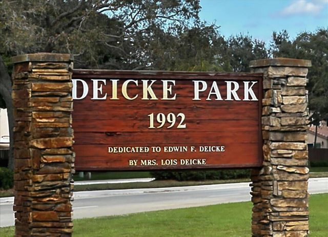 10538 NW 10th Street, Plantation, FL 33322