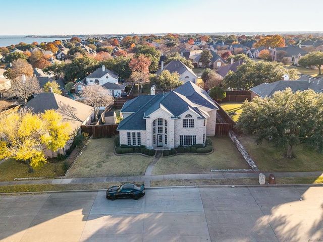 5106 Saint Charles Drive, Rowlett, TX 75088