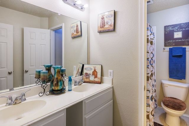 5106 Saint Charles Drive, Rowlett, TX 75088