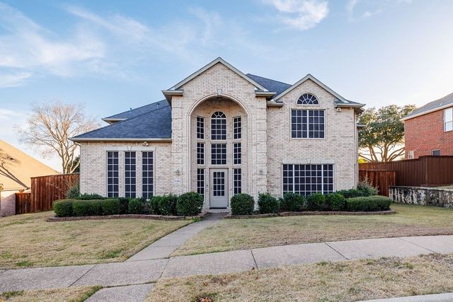 5106 Saint Charles Drive, Rowlett, TX 75088